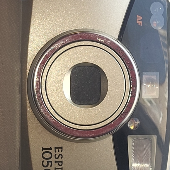 Pentax Espio 105 G Gold Point & Shoot 35mm Film Camera - Picture 9 of 12